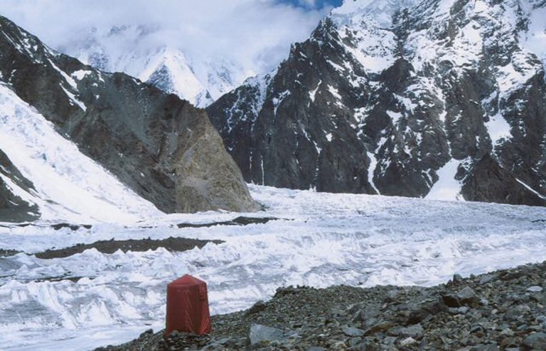 Una toilette sul tetto del mondo