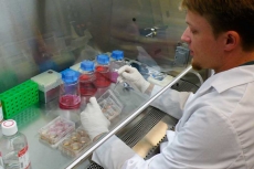 Gli scienziati contro le riviste scientifiche