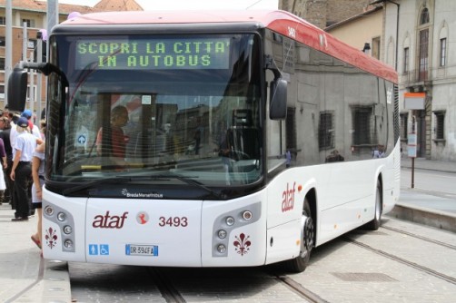 A Firenze l’autobus si paga con un sms