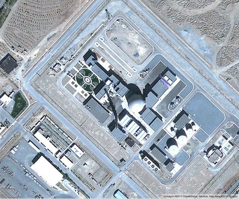 Uranio arricchito, le bombe non fermeranno Teheran