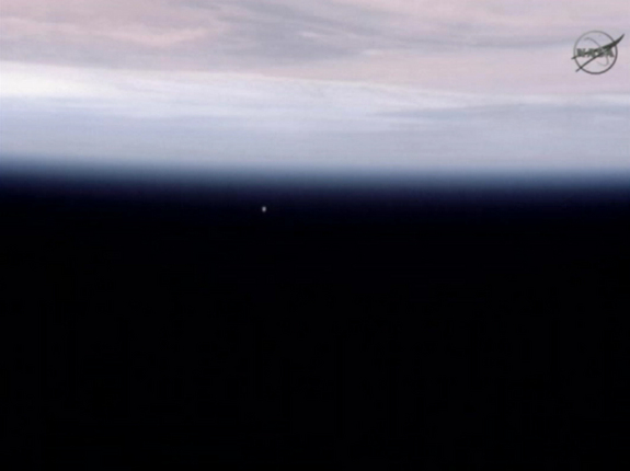 SpaceX, Dragon è a destinazione