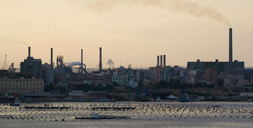 Quanto si muore di più a Taranto