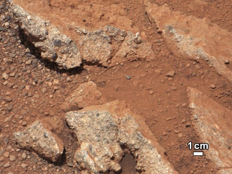Curiosity trova tracce di fiumi marziani