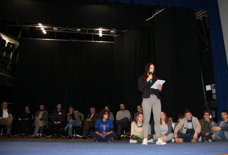 Processo alla scuola digitale