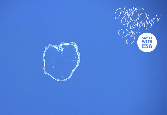 A San Valentino manda una cartolina dallo Spazio
