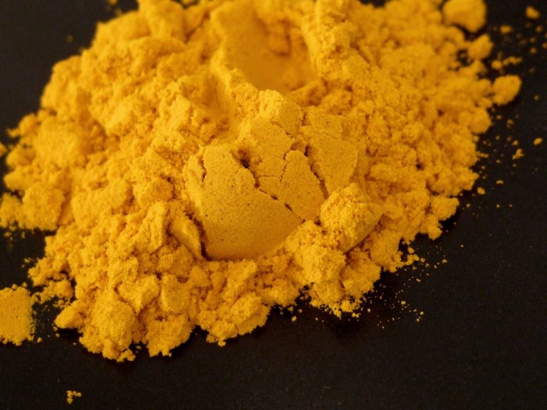 Alzheimer, rigenerare il tessuto nervoso con il curry