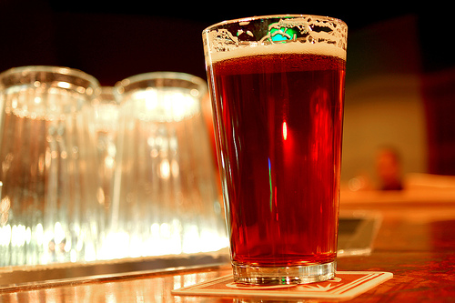 Perché la birra odora?