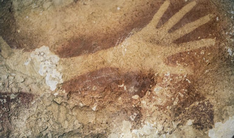 rupestre mano