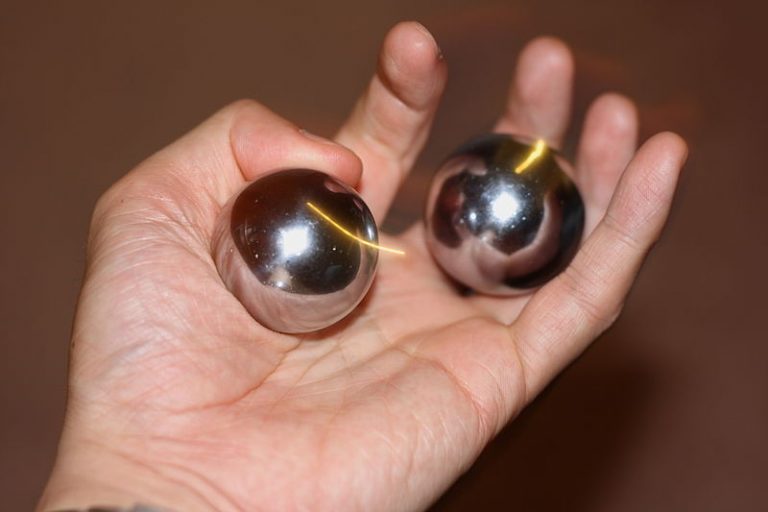 L’autopalpazione per prevenire il tumore ai testicoli