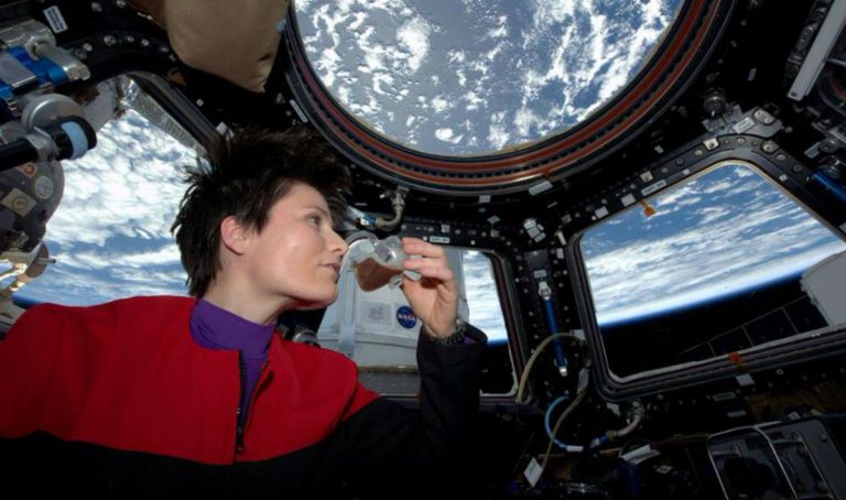 AstroSamantha e il primo caffè nello Spazio