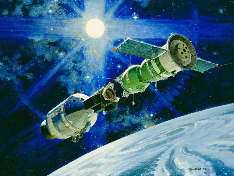 40 anni fa la stretta di mano spaziale tra Usa e Urss