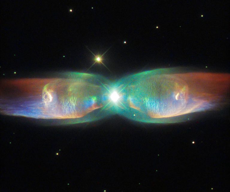 Le ali di farfalla viste dal telescopio Hubble