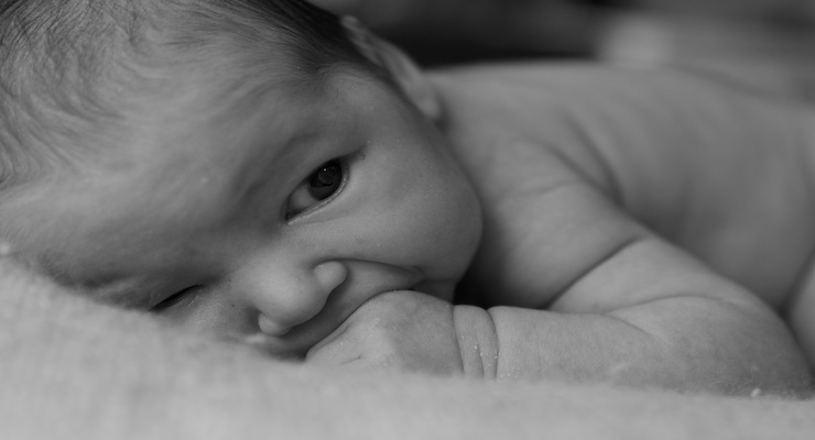 Latte materno: nei prematuri fa bene al cuore