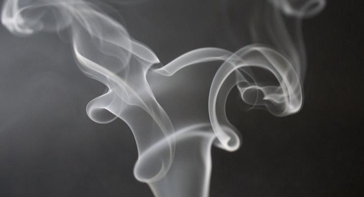 “Speriamo che sia… l’ultima”: prevenzione del fumo nelle neo-mamme