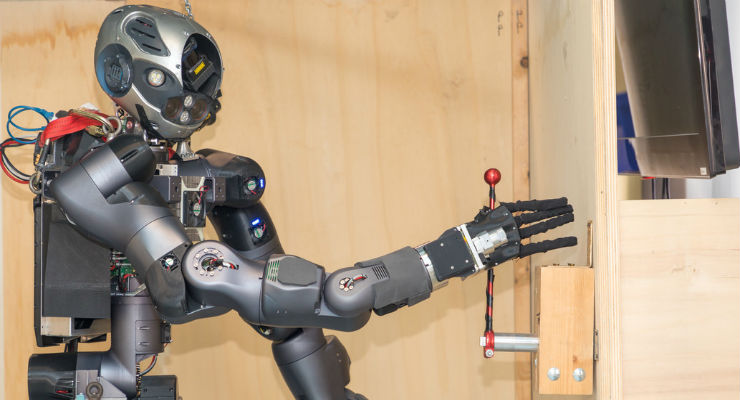Il robot umanoide Walk-Man potrà aiutare a spegnere gli incendi