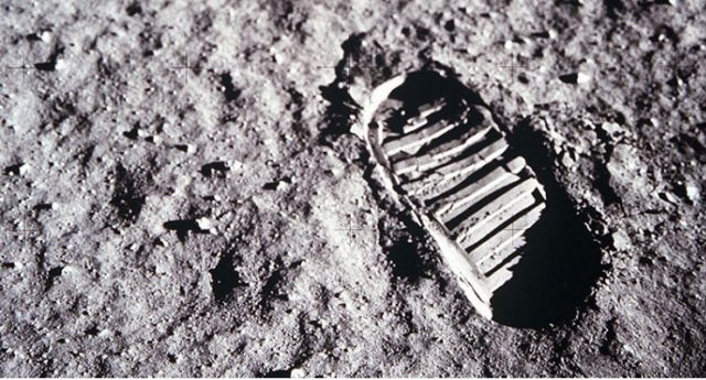 La Prima Donna Che è Andata Sulla Luna