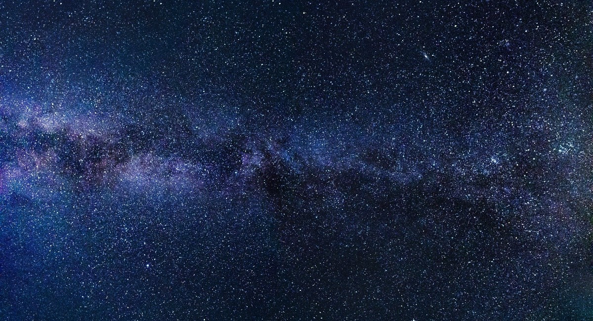 Abbiamo pesato l'universo: ecco la misura più precisa di materia visibile  e oscura - Galileo
