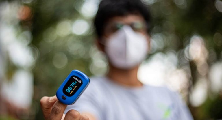 saturimetro emoglobine ossigeno sangue covid coronavirus