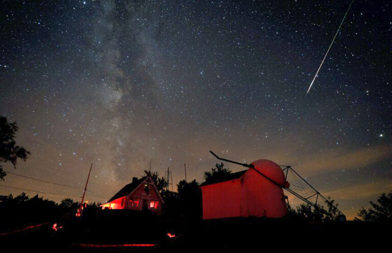 La notte delle Perseidi: guida alle stelle cadenti
